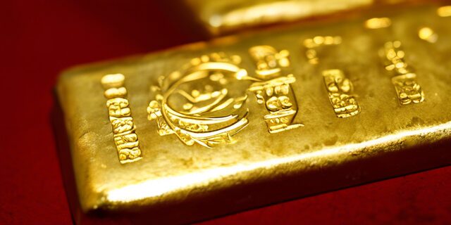 In this article, we will explore how a FED interest rate cut could impact the price of gold and why investors should keep a close eye on this precious metal during times of monetary easing.